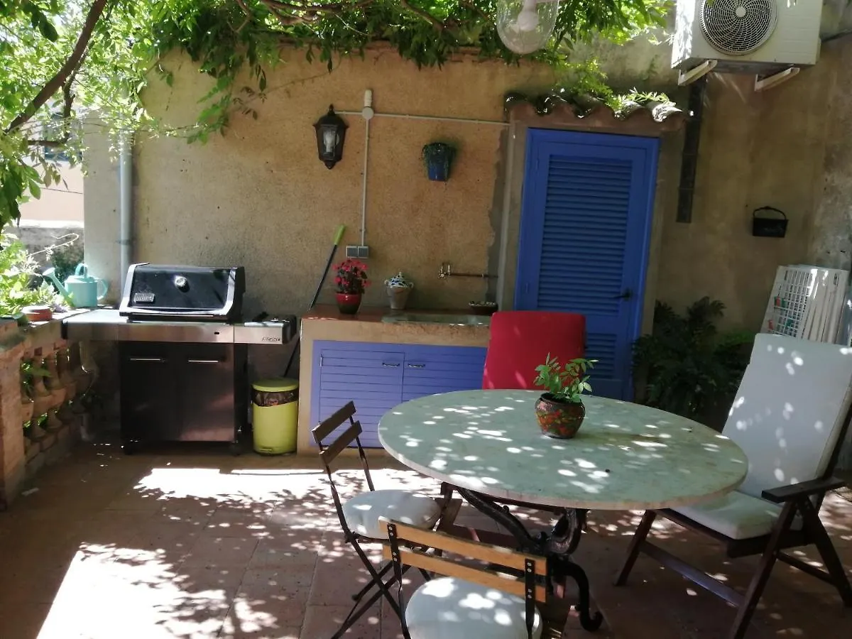 Apartment Can Sanllehi Castello  D'Empuries
